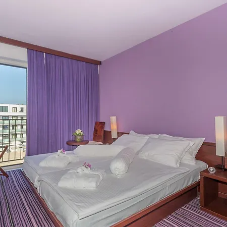 Adriatic Hotel 3*